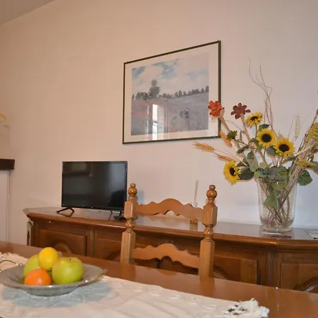 La Chiusa Apartment *